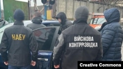 Правоохоронці затримали депутата під час отримання ним частини хабаря