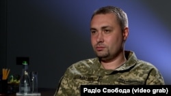 Точне число Кирило Буданов навести відмовився, заявивши, що кількість так званого обмінного фонду є державною таємницею