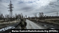 Український військовий у місті Авдіївка Донецької області, 10 березня 2023 року