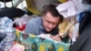 Українець намагався виїхати за кордон у бебі-боксі – Держприкордонслужба