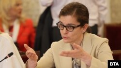 Илустративна фотографија, бугарската министерка за надворешни работи Теодора Генчовска во оставка