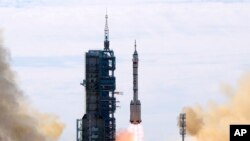 Сьогоднішній запуск є предметом особливої гордості для влади Китаю, оскільки Пекін готується відзначити 1 липня 100-річчя правлячої Комуністичної партії