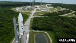 Ракета Atlas із марсоходом Perseverance на борту на стартовому майданчику, мис Канаверал, Флорида, США, 30 липня 2020 року 