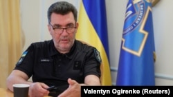 «На сьогоднішній день ми не бачимо, щоб це відбувалося. Але ми ні від чого не застраховані», – сказав секретар РНБО