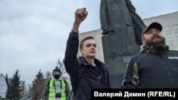Глава архангельского штаба Навального Егор Бутаков на митинге в 2021 году