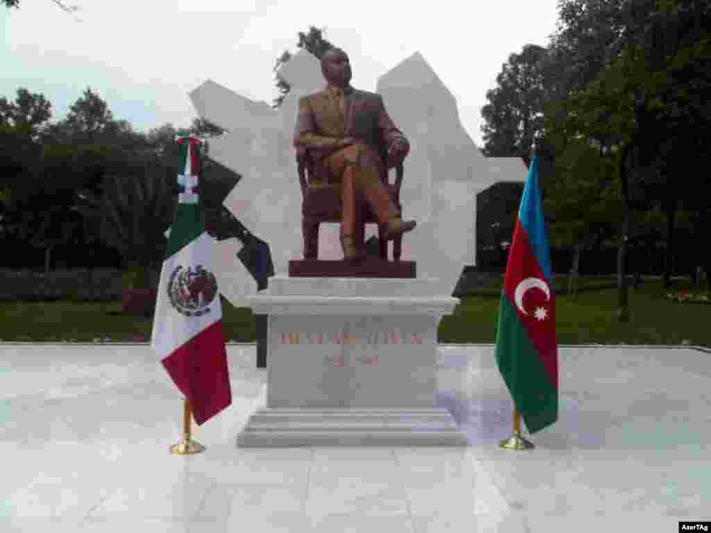 Heydar Aliyev's latest statue was unveiled in Mexico City on August 23, 2012. 