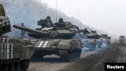Украина -- Украинин танканаш Дебальцево гIалана уллехь,14Чилл2015.