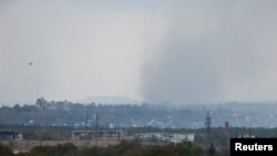 Дим над районом Авдіївки на Донеччині, 13 жовтня 2023 року