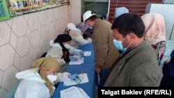 Одиз из избирательных участков в Кыргызстане. 4 октября 2020 года. 