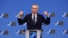 Генералниот секретар на НАТО Јенс Столтенберг на прес-конференција пред состанокот на министрите за одбрана на НАТО во седиштето на Алијансата во Брисел, Белгија, 14 февруари 2024 година