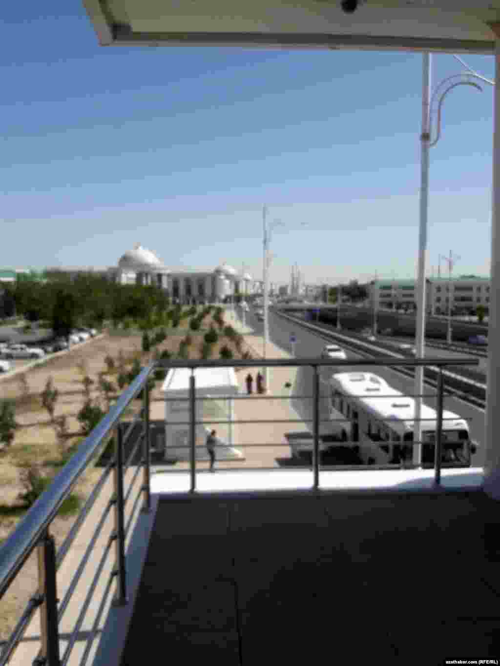 Aşgabat. Çolaran ýol. Iýul, 2020. 