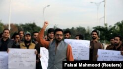 کراچۍ کې د پي ټي اېم د مظاهرې پخوانی تصویر.
