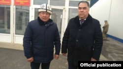 Председатель Согдийской области Раджаббой Ахмадзода и глава Баткенской области Абдикарим Алимбаев