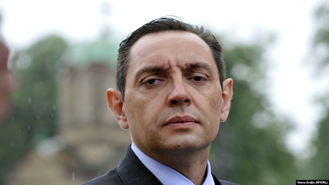Samo u poslednjih mesec dana prvi čovek Ministarstva odbrane Srbije je Albance na Kosovu u šest navrata nazvao pogrdnim imenom: Aleksandar Vulin