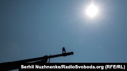 Військового поранено внаслідок обстрілу на Донбасі