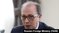ARMENIA -- Armenian Foreign Minister Ara Ayvazian at a meeting with his Russian counterpart Sergei Lavrov in Yerevan, May 6, 2021